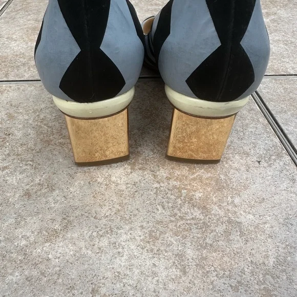 NICHOLAS KIRKWOOD  ZIGZAG PRINT LEATHER PUMPS - Picture 6 of 15